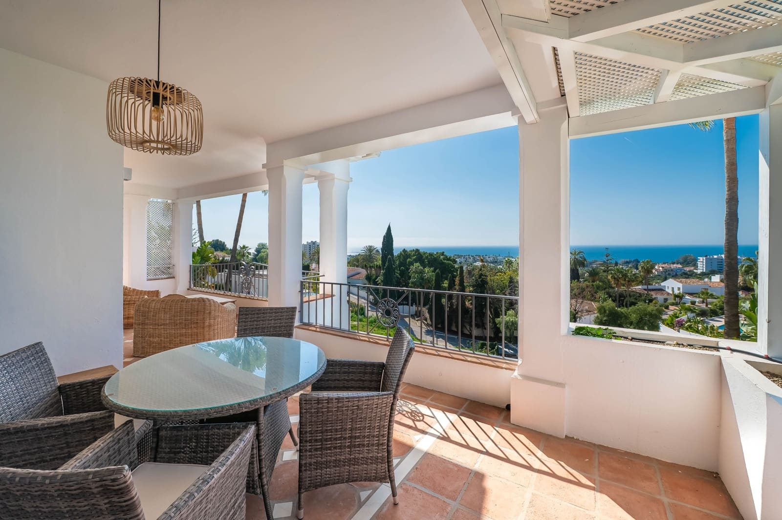 4 sovrum Villa till salu i Marbella med pool - 2 150 000 € (Ref: 8847086)