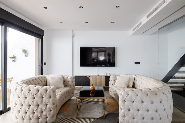 3 bedroom Semi-detached Villa for sale in Torreblanca, Fuengirola with pool - € 795,000 (Ref: 8848205)