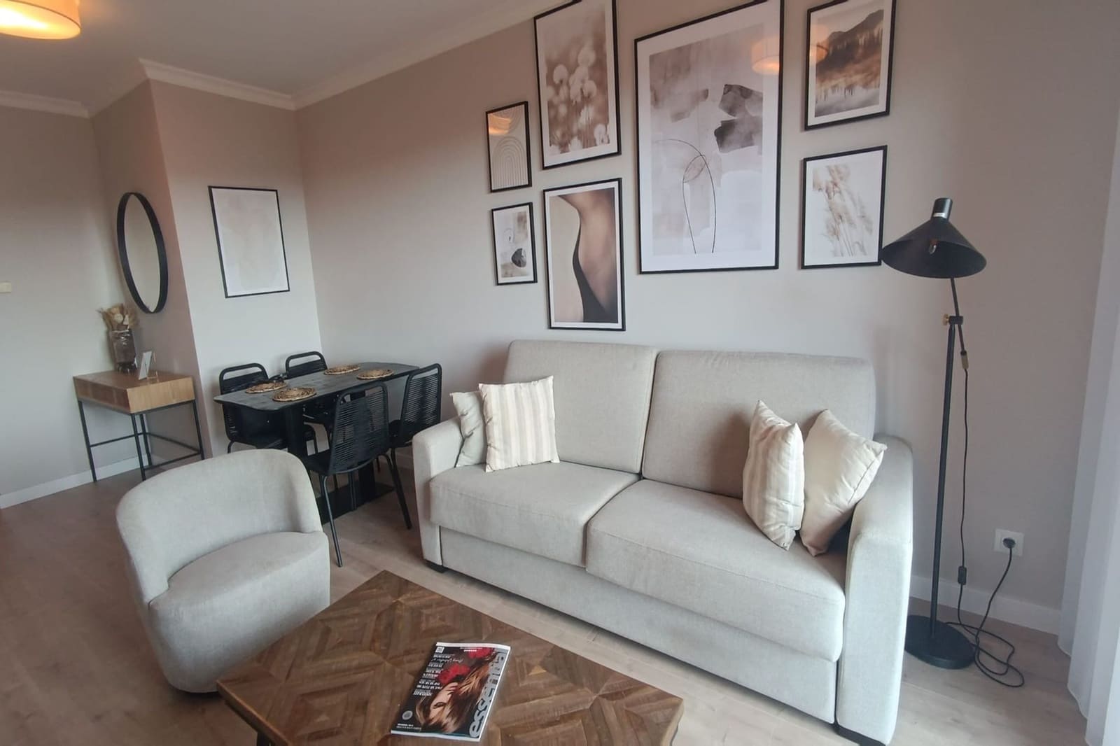 2 bedroom Apartment for sale in Benahavis with pool - € 335,000 (Ref: 8851060)