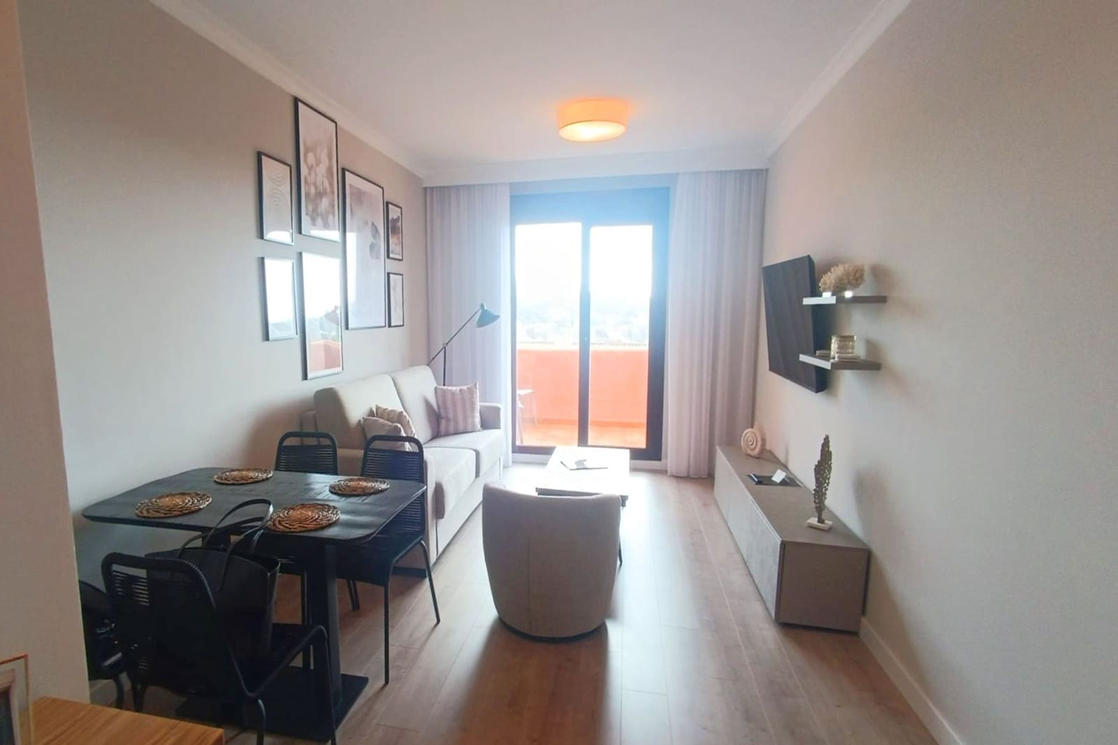 2 bedroom Apartment for sale in Benahavis with pool - € 335,000 (Ref: 8851060)