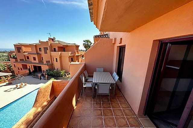 2 bedroom Apartment for sale in El Paraíso, Benahavís with pool - € 335,000 (Ref: 8851060)