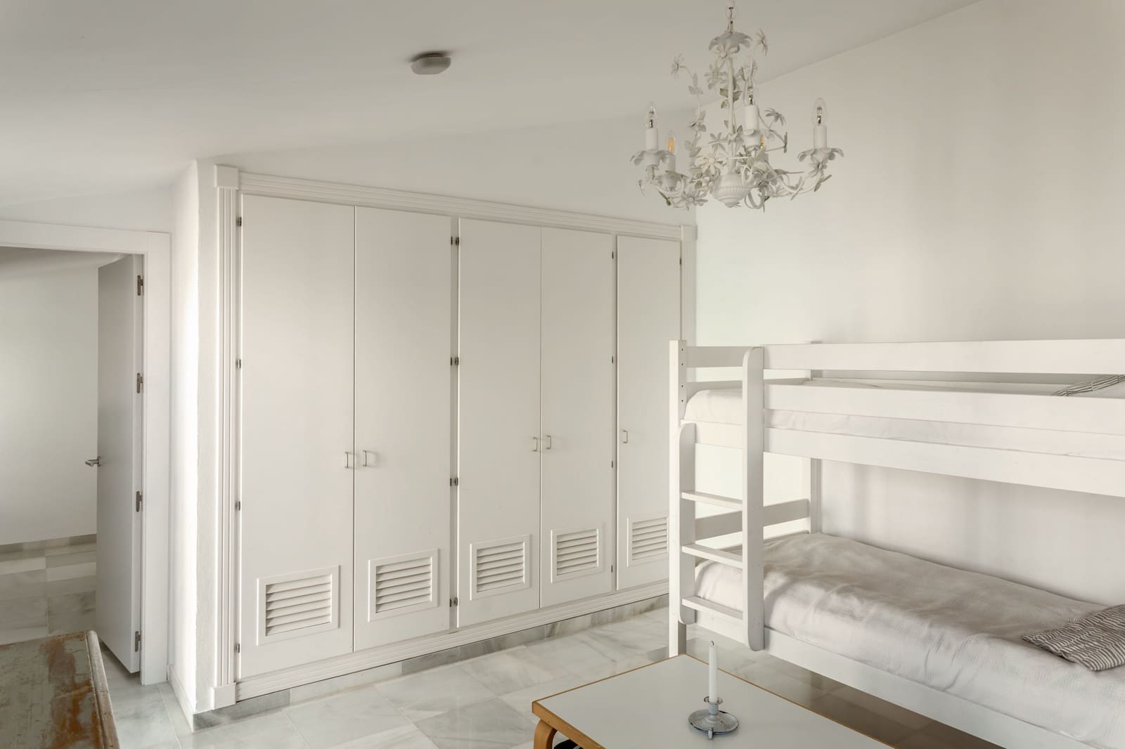 4 slaapkamer Villa te koop in Estepona met zwembad - € 1.370.000 (Ref: 8853119)