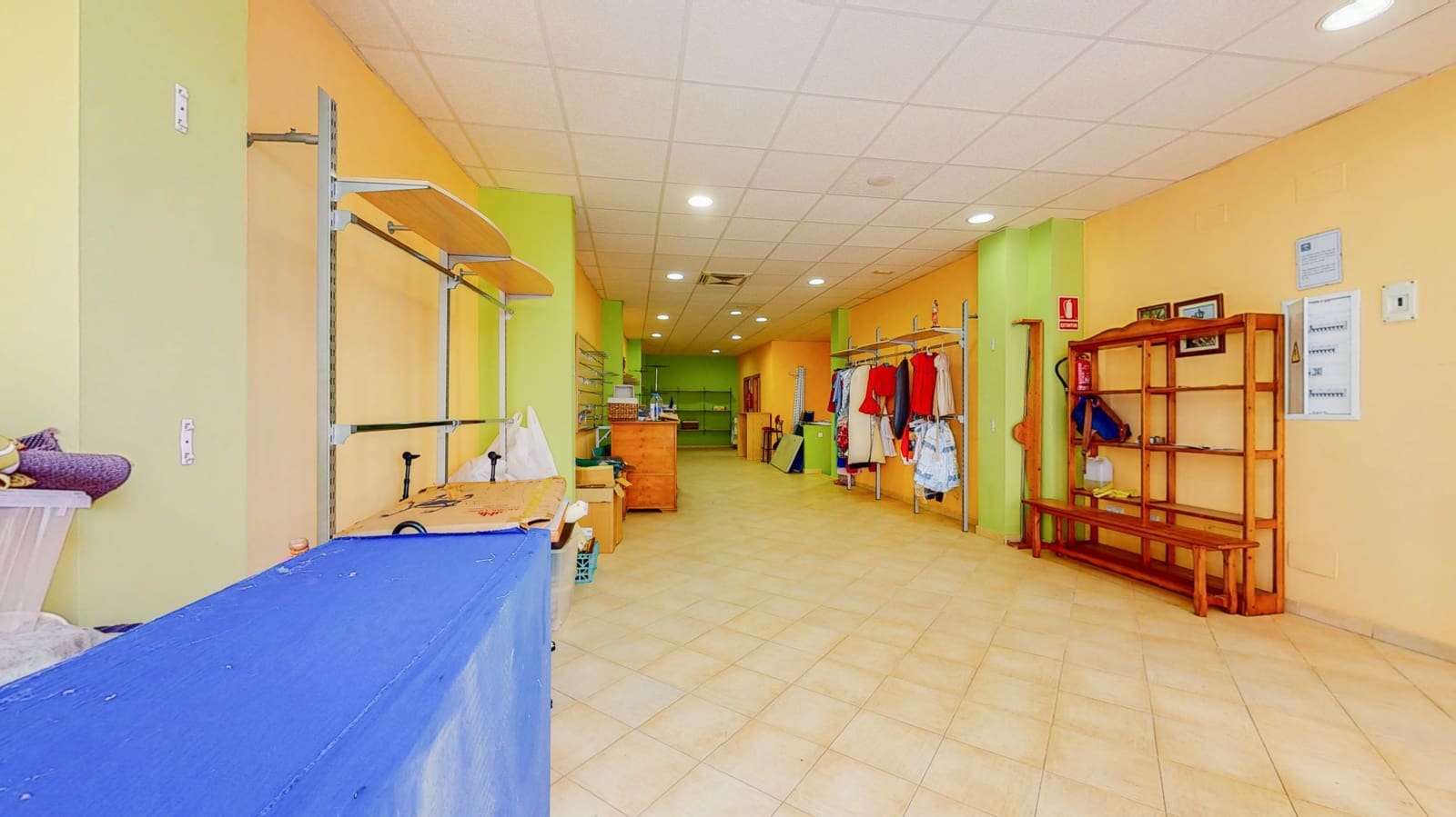 1 soverom Kommersiell til salgs i Cartama - € 125 000 (Ref: 8857827)