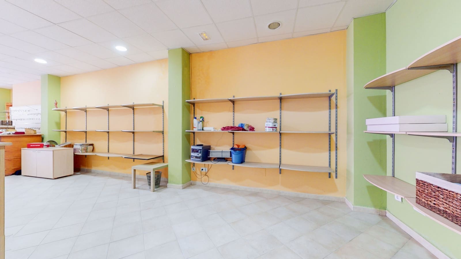 1 soverom Kommersiell til salgs i Cartama - € 125 000 (Ref: 8857827)