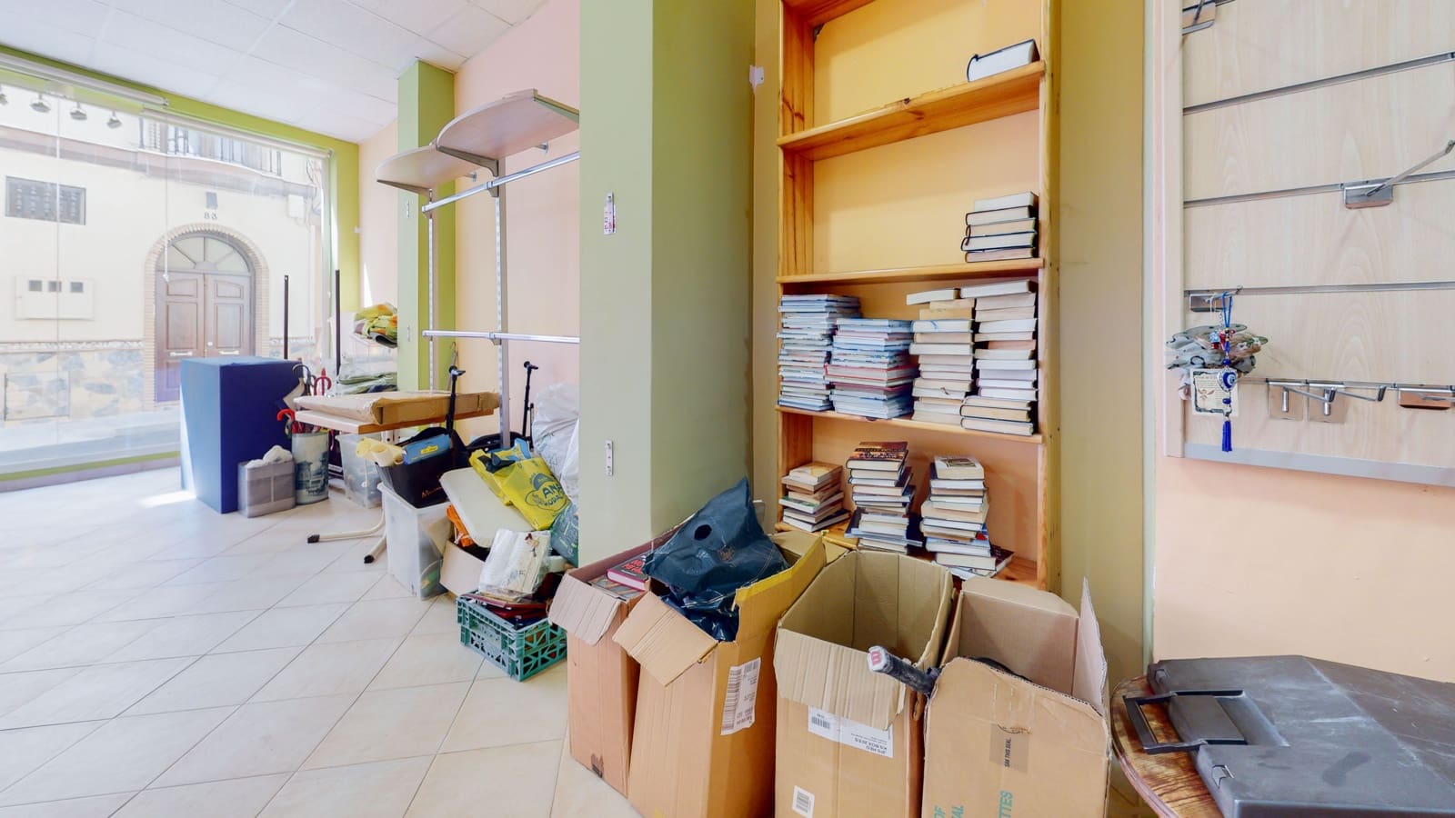 1 soverom Kommersiell til salgs i Cartama - € 125 000 (Ref: 8857827)