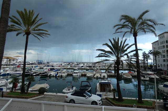 1 chambre Appartement à vendre à Puerto de la Duquesa, Manilva - 260 000 € (Ref: 8864522)