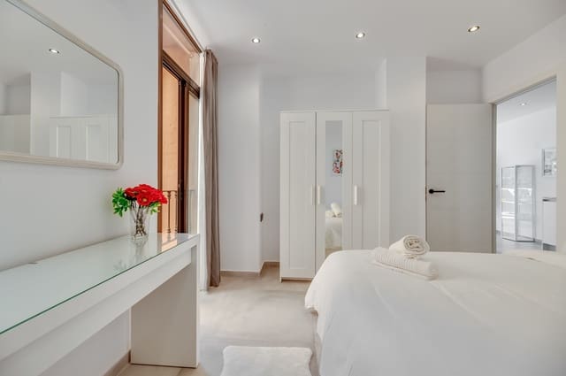 5 makuuhuone Huoneisto myytävänä paikassa Paraiso - Barronal, Estepona mukana uima-altaan - 749 000 € (Ref: 8878984)