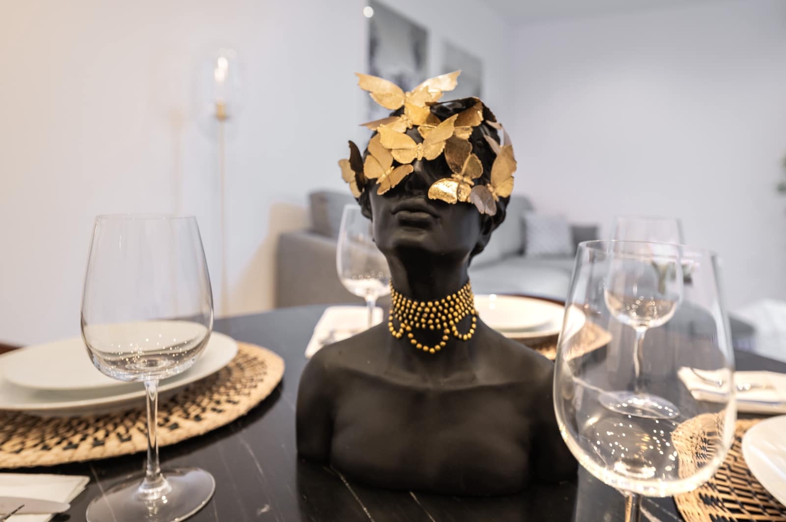 5 bedroom Apartment for sale in Estepona with pool - € 749,000 (Ref: 8878984)