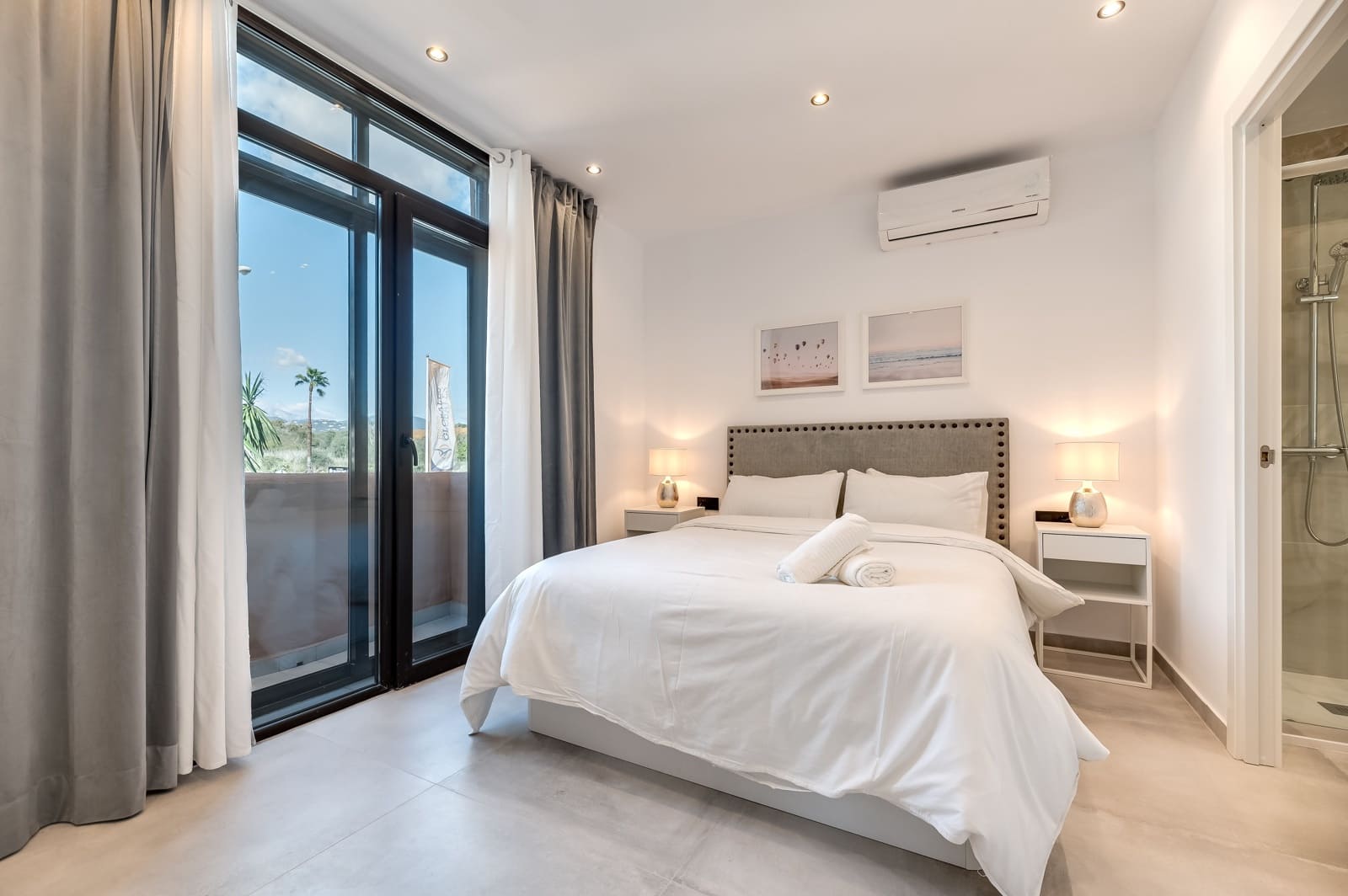 5 bedroom Apartment for sale in Estepona with pool - € 749,000 (Ref: 8878984)