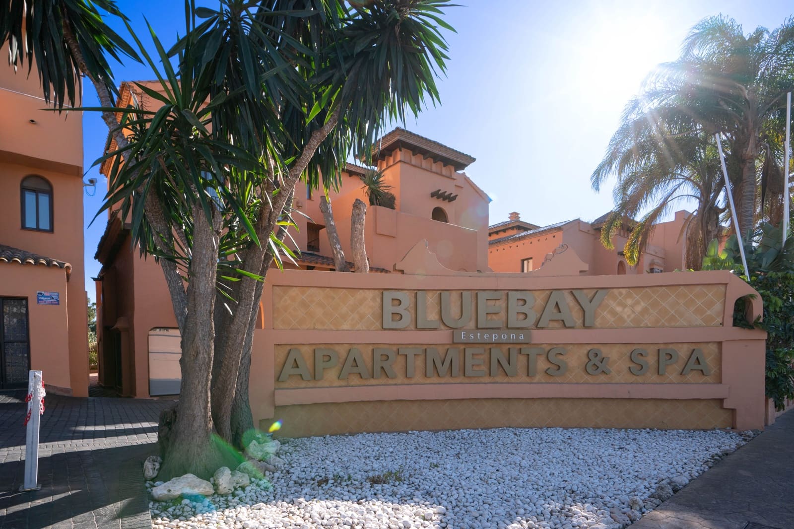 5 bedroom Apartment for sale in Estepona with pool - € 749,000 (Ref: 8878984)