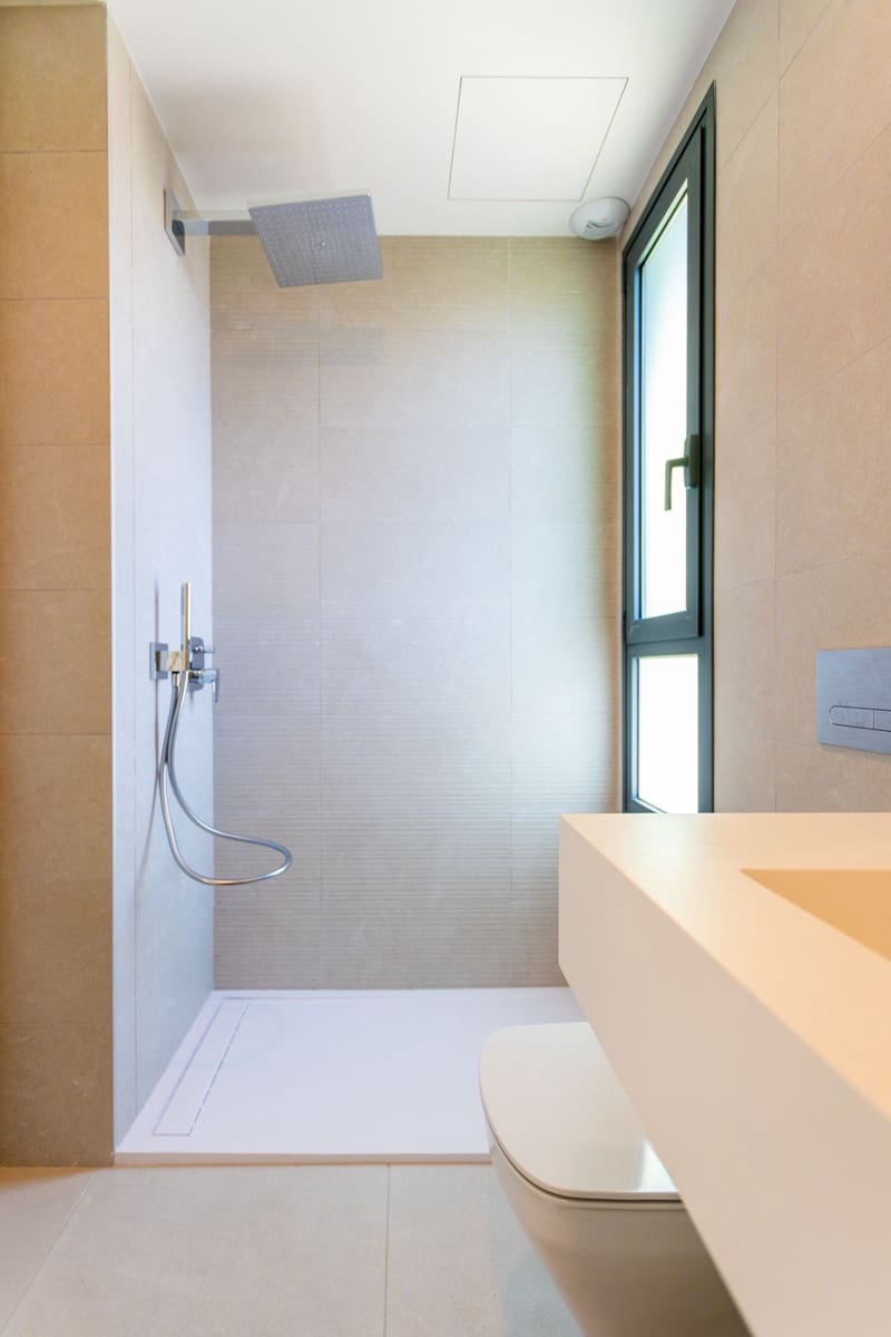 2 bedroom Apartment for sale in Mijas Costa with pool - € 440,000 (Ref: 8881181)