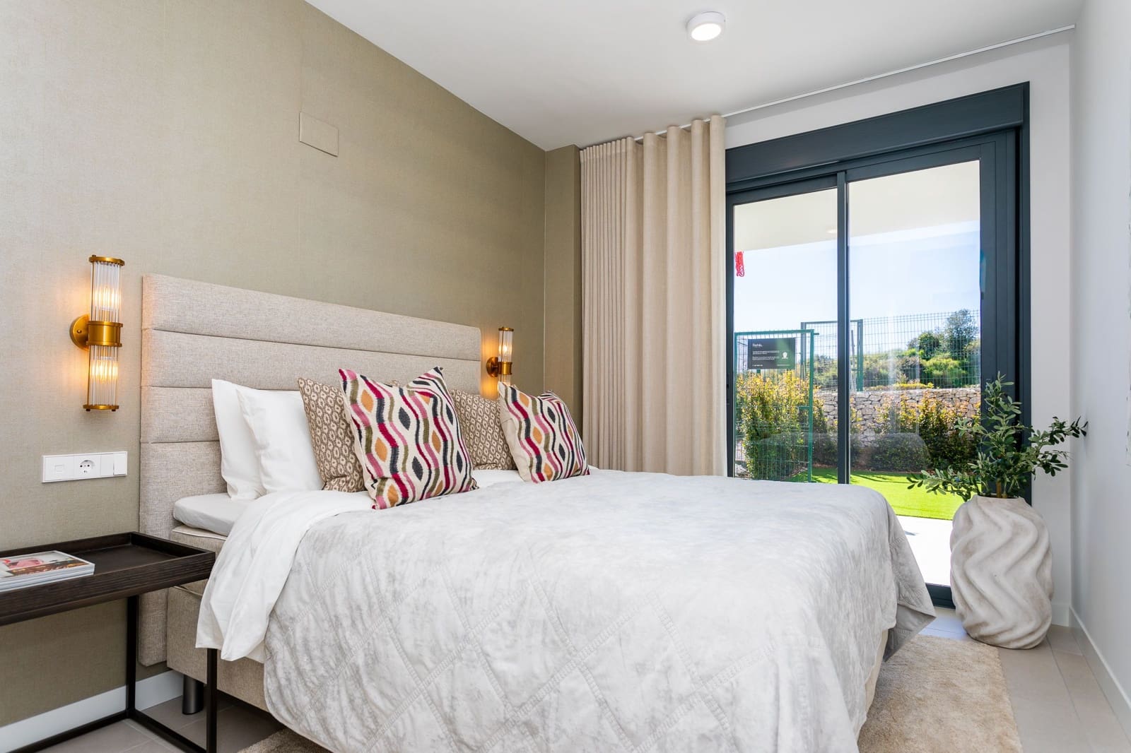 2 bedroom Apartment for sale in Mijas Costa with pool - € 440,000 (Ref: 8881181)