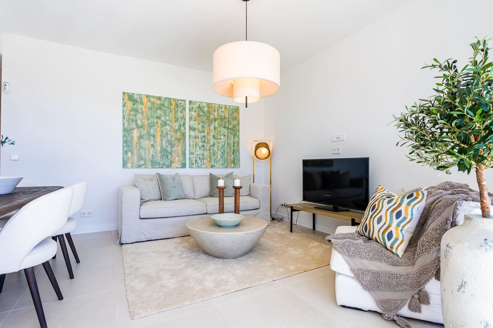 2 bedroom Apartment for sale in Mijas Costa with pool - € 440,000 (Ref: 8881181)