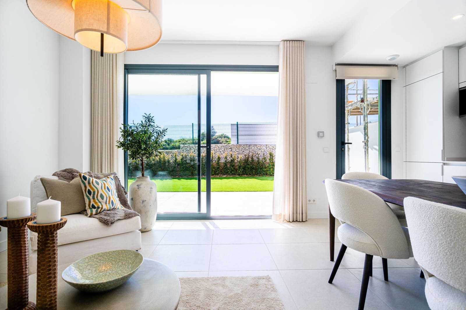 2 bedroom Apartment for sale in Mijas Costa with pool - € 440,000 (Ref: 8881181)