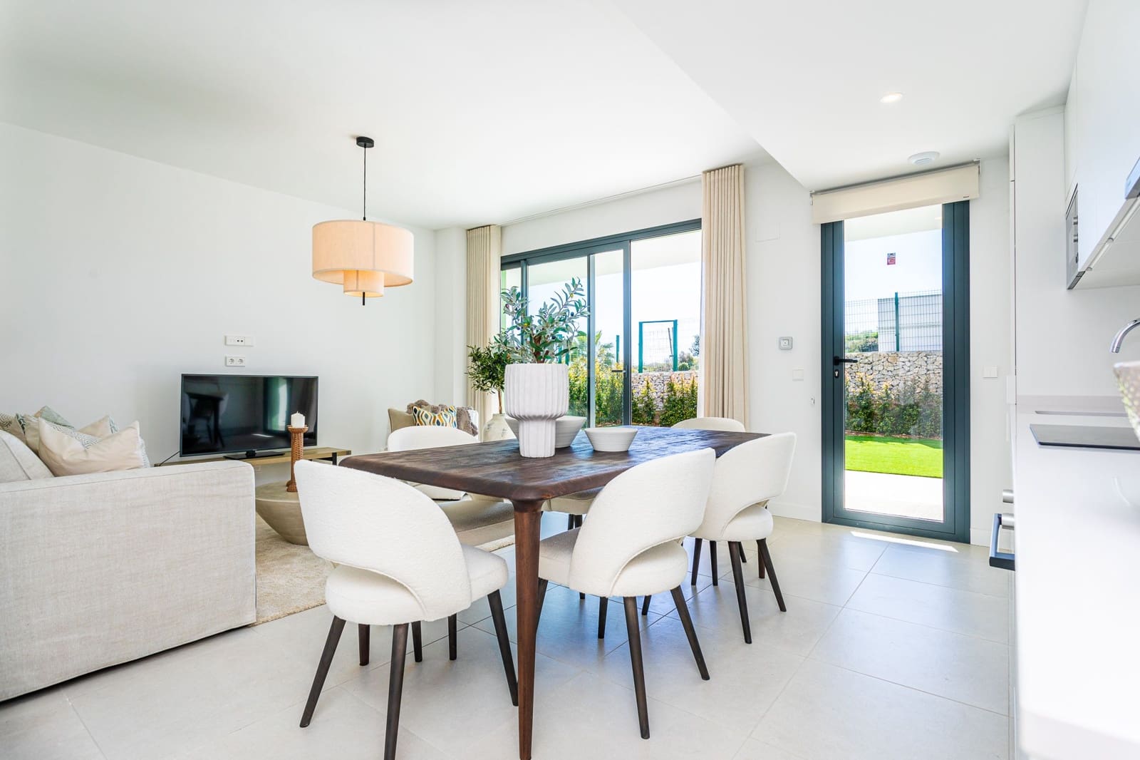 2 soverom Leilighet til salgs i Mijas Costa med svømmebasseng - € 405 000 (Ref: 8881182)