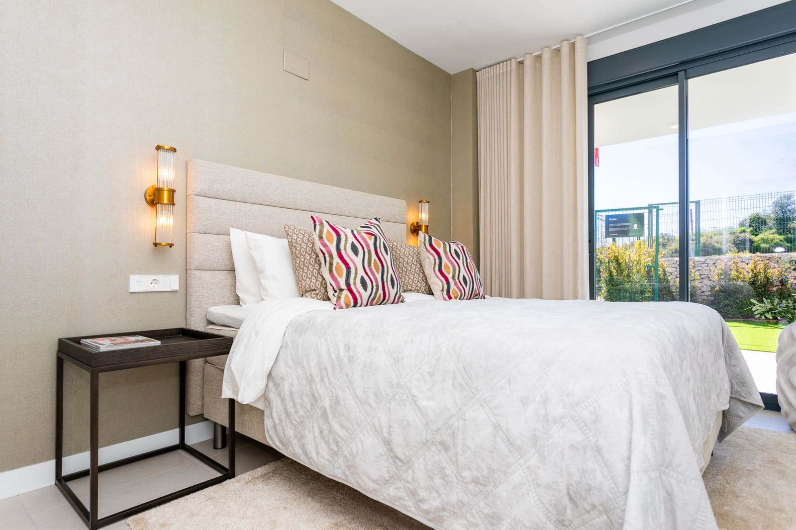 2 soveværelse Lejlighed til salg i Mijas Costa med swimmingpool - € 395.000 (Ref: 8881183)