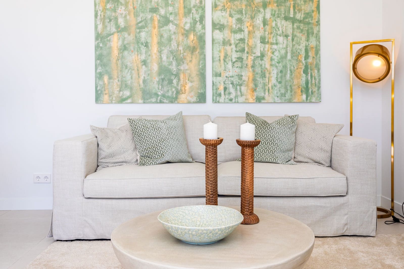 2 soveværelse Lejlighed til salg i Mijas Costa med swimmingpool - € 395.000 (Ref: 8881183)