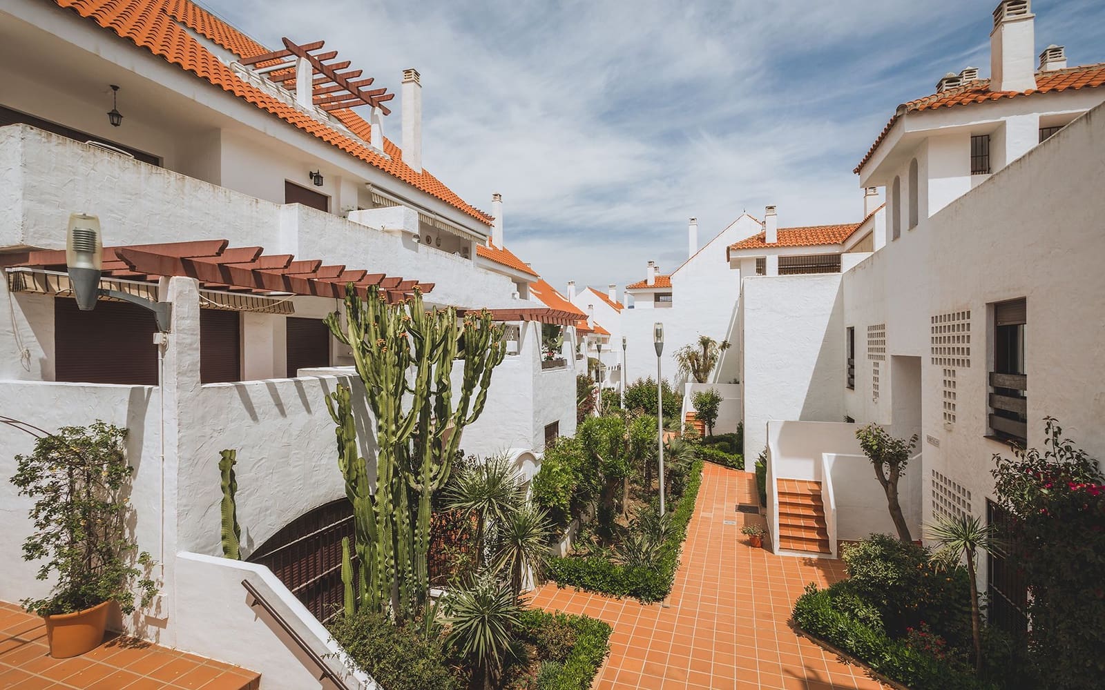 2 makuuhuone Huoneisto myytävänä paikassa Marbella mukana uima-altaan - 670 000 € (Ref: 8891733)