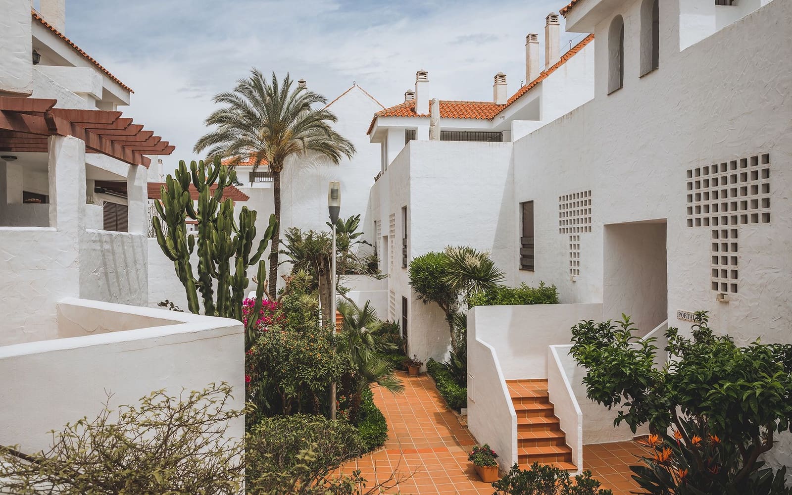 2 makuuhuone Huoneisto myytävänä paikassa Marbella mukana uima-altaan - 670 000 € (Ref: 8891733)