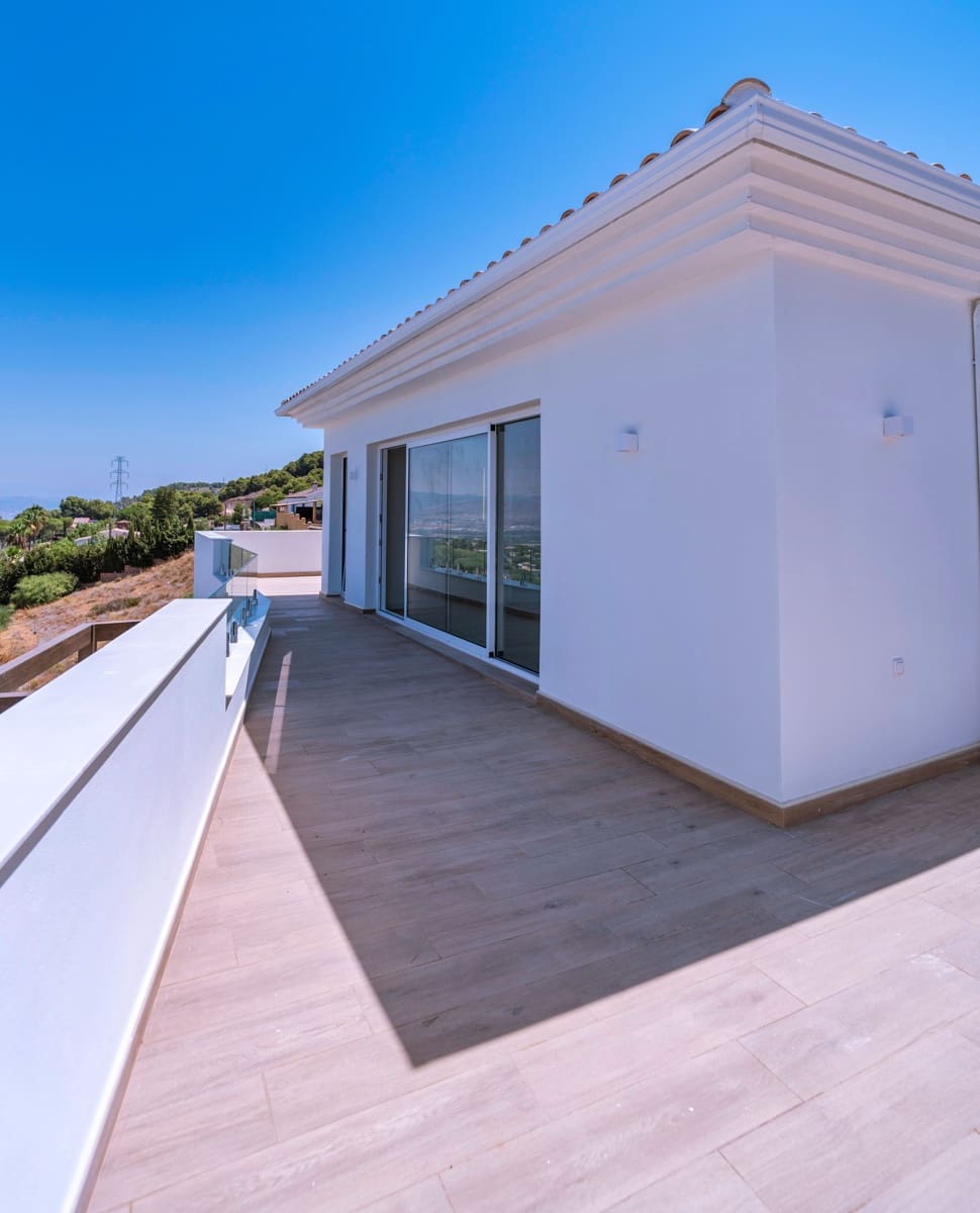 Chalet de 4 habitaciones en Alhaurín de la Torre en venta - 930.000 € (Ref: 8894097)