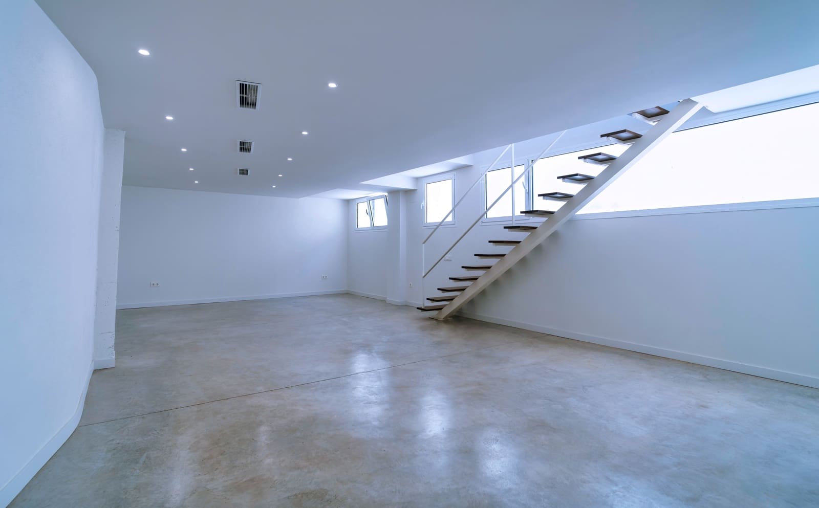 Chalet de 4 habitaciones en Alhaurín de la Torre en venta - 930.000 € (Ref: 8894097)