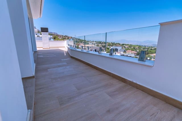 4 bedroom Villa for sale in Alhaurín de la Torre - € 930,000 (Ref: 8894097)