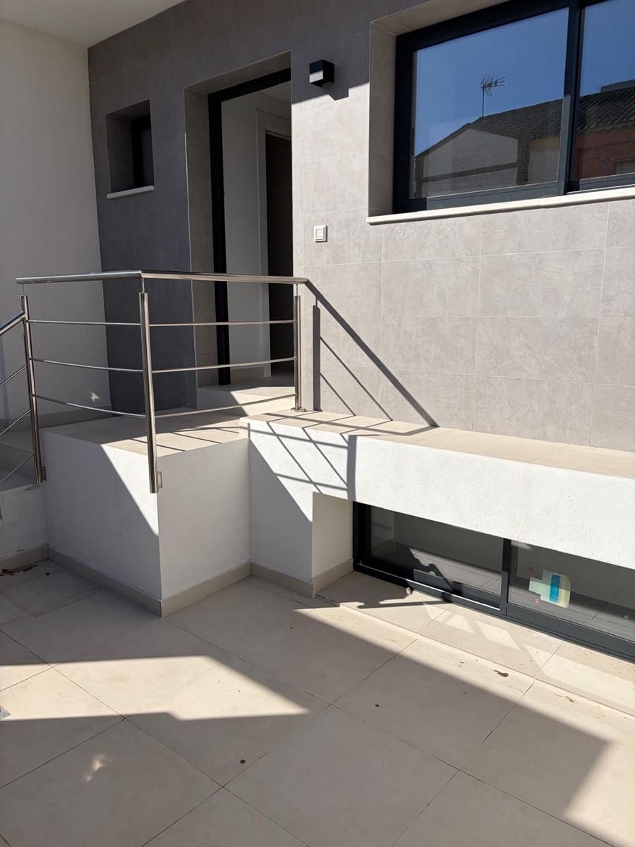 3 bedroom Townhouse for sale in Mijas Costa - € 450,000 (Ref: 8895648)