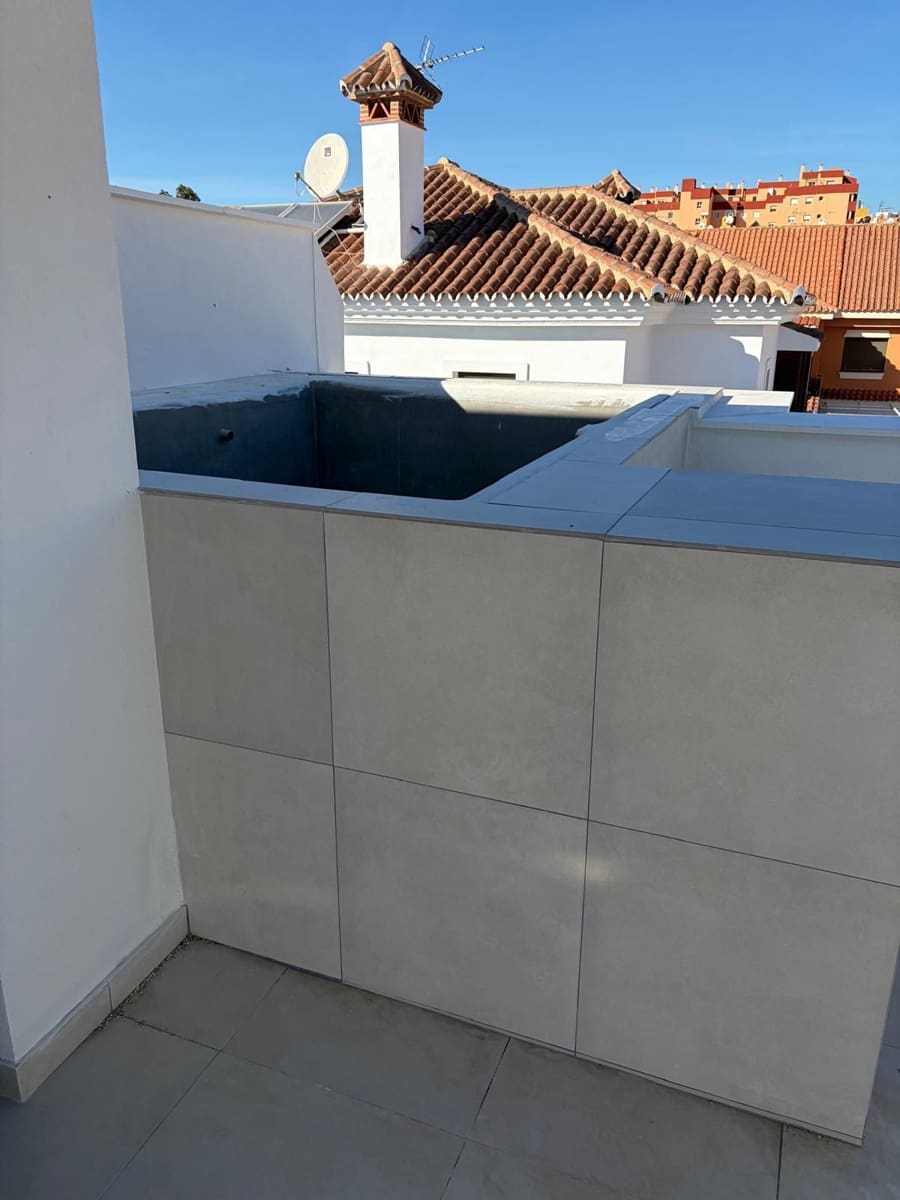 3 bedroom Townhouse for sale in Mijas Costa - € 450,000 (Ref: 8895648)