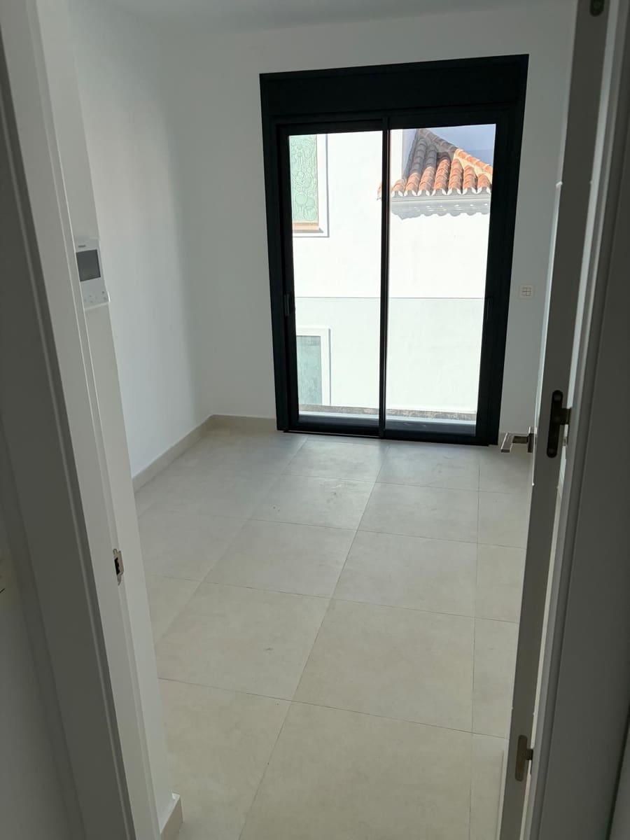 3 quarto Casa em Banda para venda em Mijas Costa - 450 000 € (Ref: 8895649)