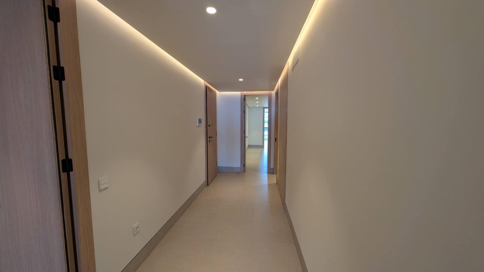 3 slaapkamer Appartement te koop in Malaga stad met zwembad - € 1.950.000 (Ref: 8895929)