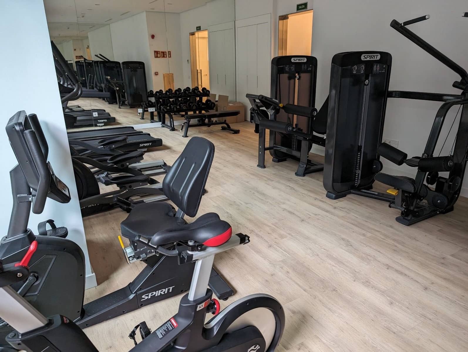3 slaapkamer Appartement te koop in Malaga stad met zwembad - € 1.950.000 (Ref: 8895929)