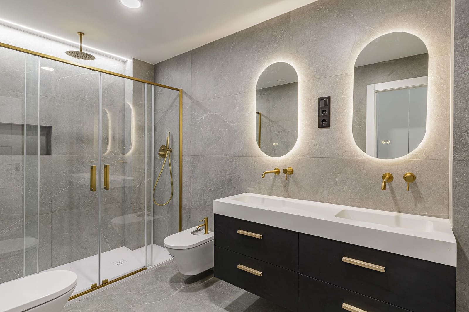 3 bedroom Apartment for sale in Malaga city - € 999,000 (Ref: 8895931)