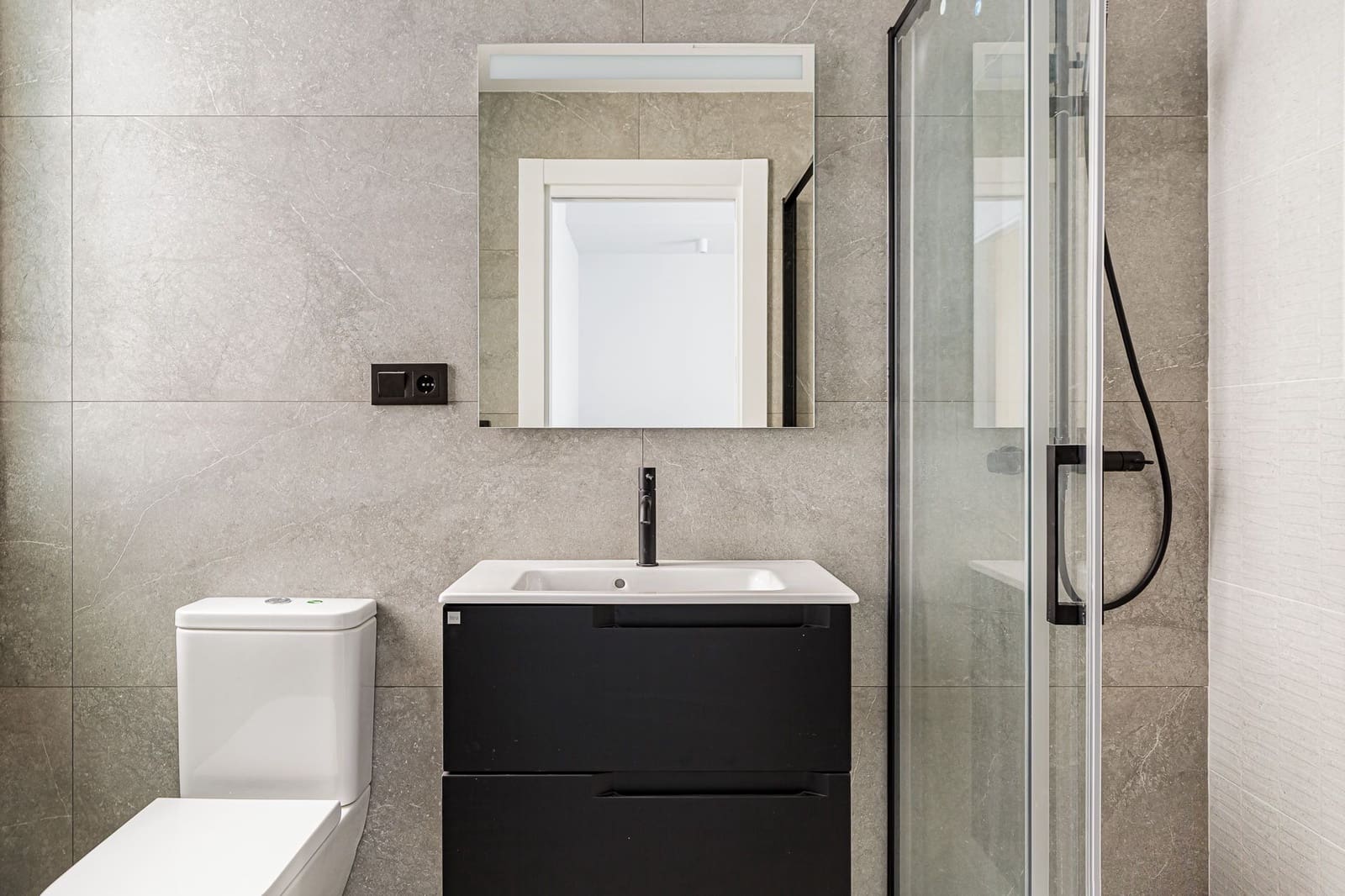 3 bedroom Apartment for sale in Malaga city - € 999,000 (Ref: 8895931)