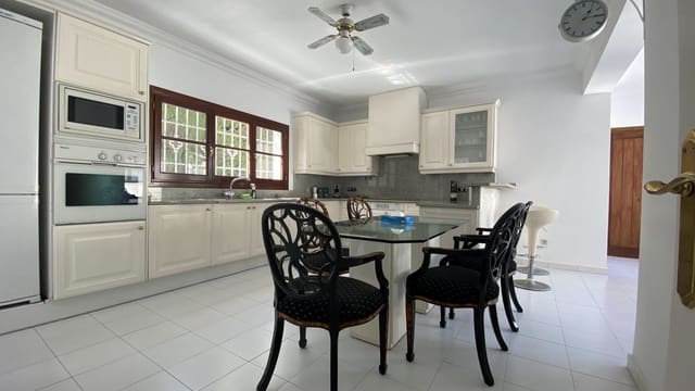 4 soverom Hus til salgs i La Carolina - Guadalpín, Marbella med svømmebasseng - € 5 500 000 (Ref: 8906960)