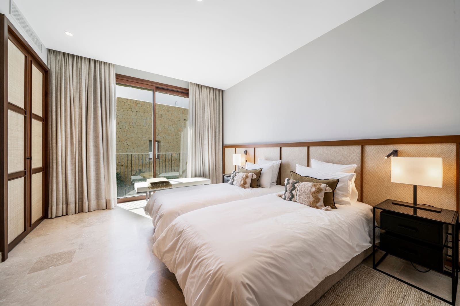 Apartamento de 3 habitaciones en Casares en venta con piscina - 2.495.000 € (Ref: 8907151)