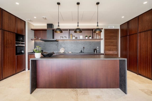 3 makuuhuone Huoneisto myytävänä paikassa Casares mukana uima-altaan - 2 495 000 € (Ref: 8907151)