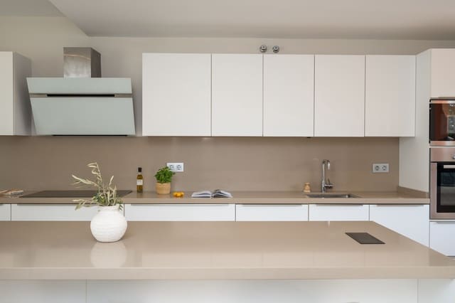 4 sypialnia Dom na sprzedaż w Mijas Costa, Mijas z basenem - 781 000 € (Ref: 8912239)