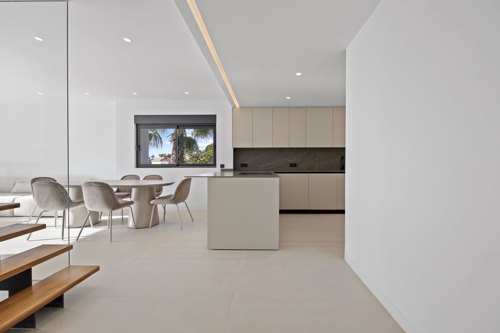 3 bedroom Apartment for sale in New Golden Mile - € 727,000 (Ref: 8912553)