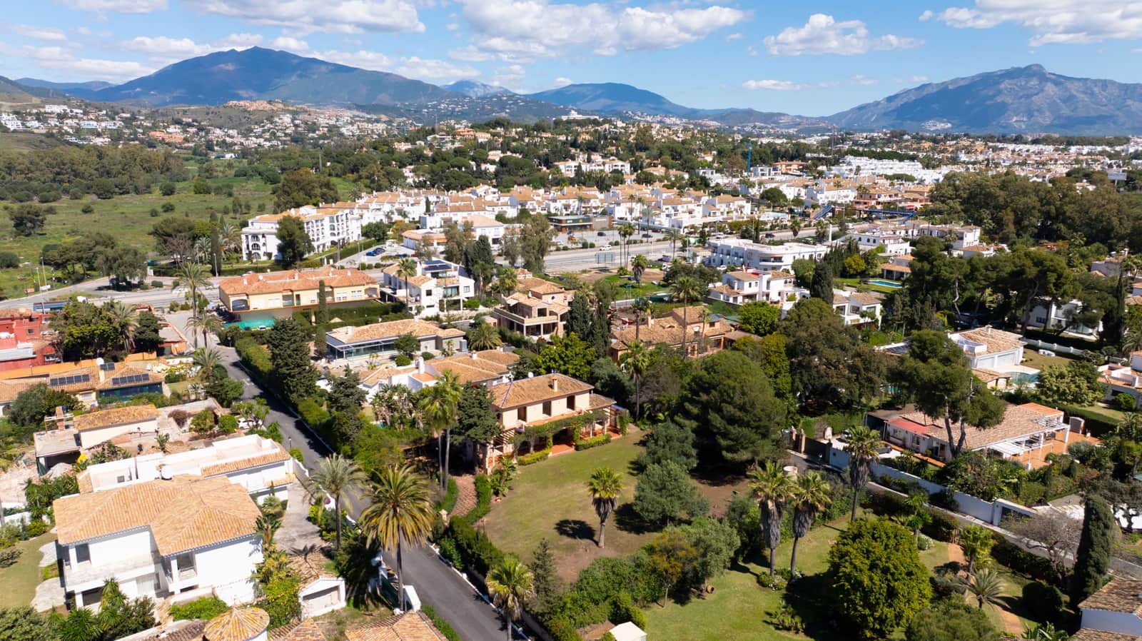 5 Zimmer Haus zu verkaufen in El Paraiso - 1.900.000 € (Ref: 8917271)