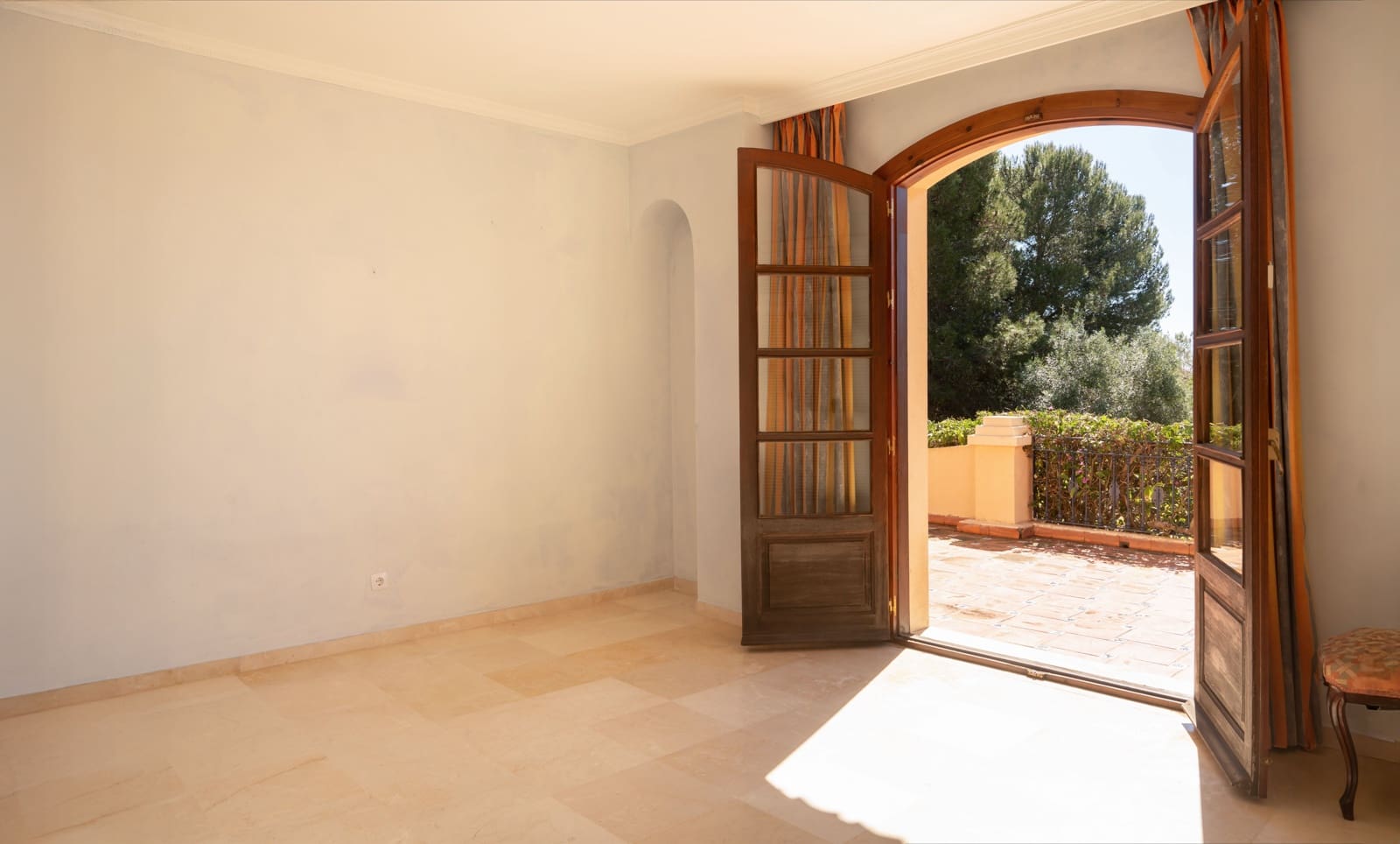 5 Zimmer Haus zu verkaufen in El Paraiso - 1.900.000 € (Ref: 8917271)