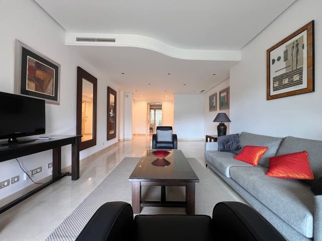 Appartamento da affittare in Lomas De Marbella, Marbella con piscina garage - 5.300 € (Rif: 8917448)