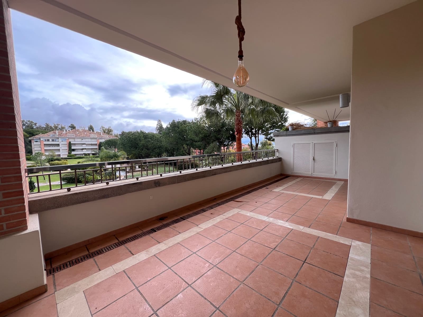 Appartamento da affittare in Marbella con piscina garage - 5.300 € (Rif: 8917448)