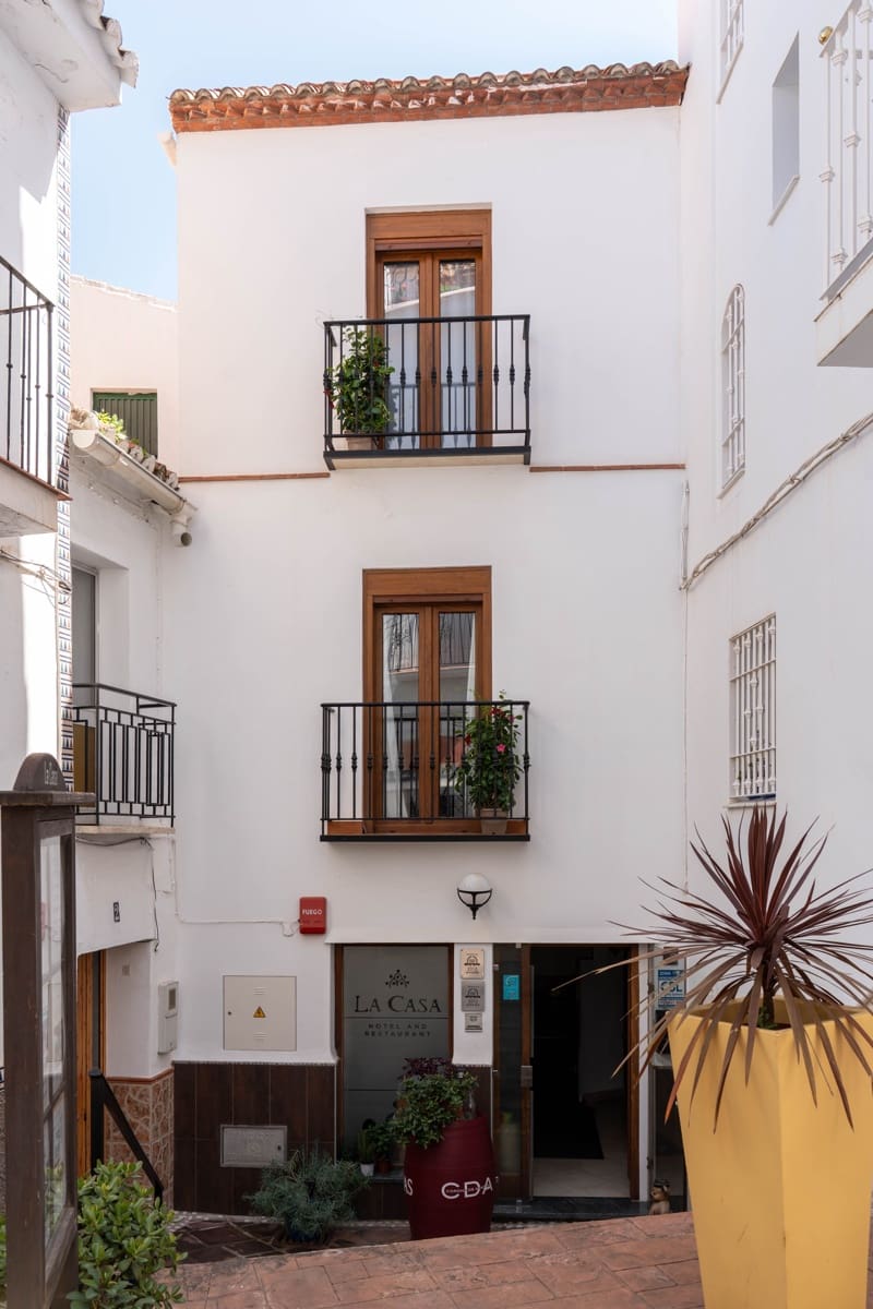 10 soveværelse Hotel til salg i Torrox - € 1.130.000 (Ref: 8923268)