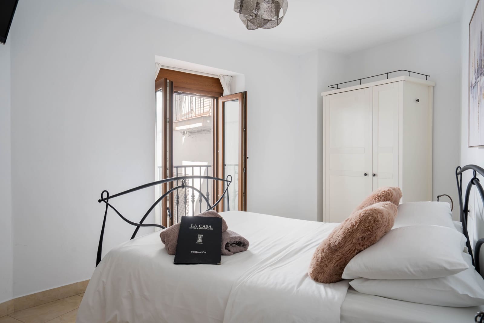 10 soveværelse Hotel til salg i Torrox - € 1.130.000 (Ref: 8923268)