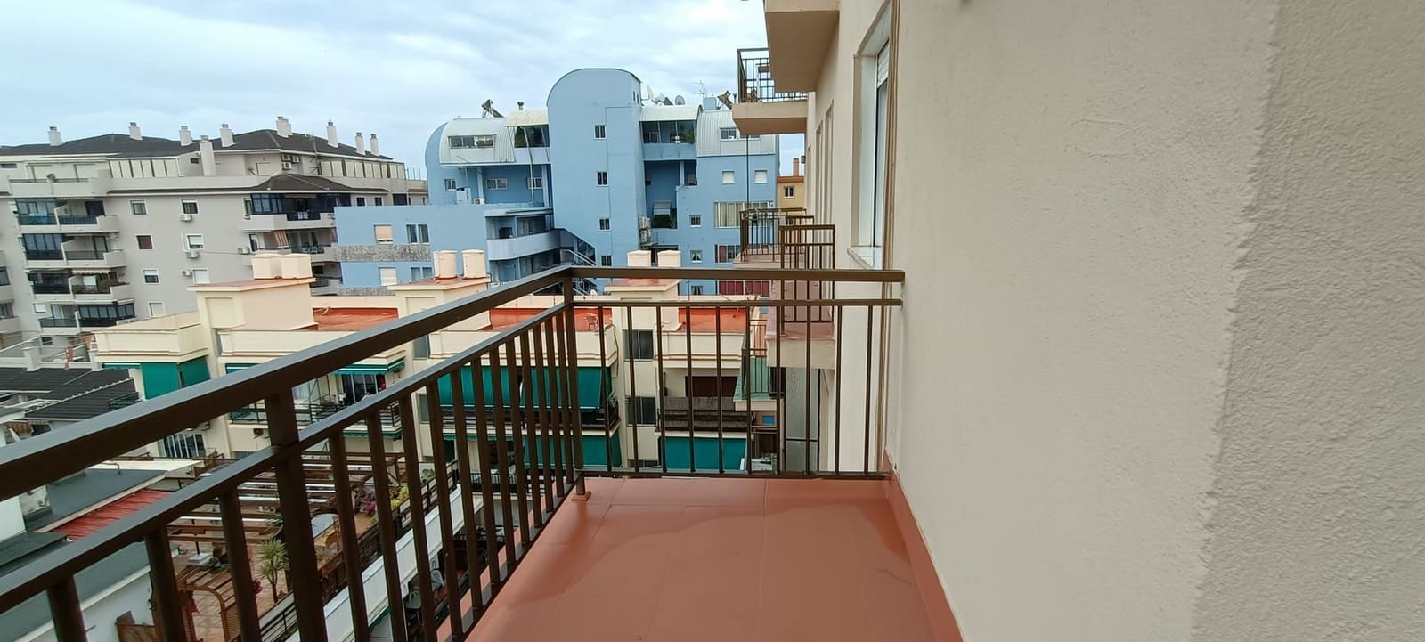 4 bedroom Apartment for sale in Fuengirola - € 595,000 (Ref: 8929755)