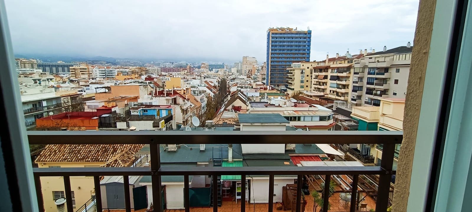 4 bedroom Apartment for sale in Fuengirola - € 595,000 (Ref: 8929755)