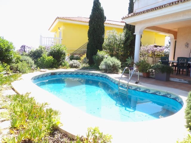3 soverom Villa til salgs i Castillo Sohail, Fuengirola med svømmebasseng - € 1 275 000 (Ref: 8951035)