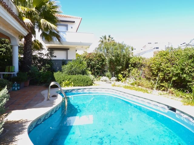 3 soverom Villa til salgs i Castillo Sohail, Fuengirola med svømmebasseng - € 1 275 000 (Ref: 8951035)