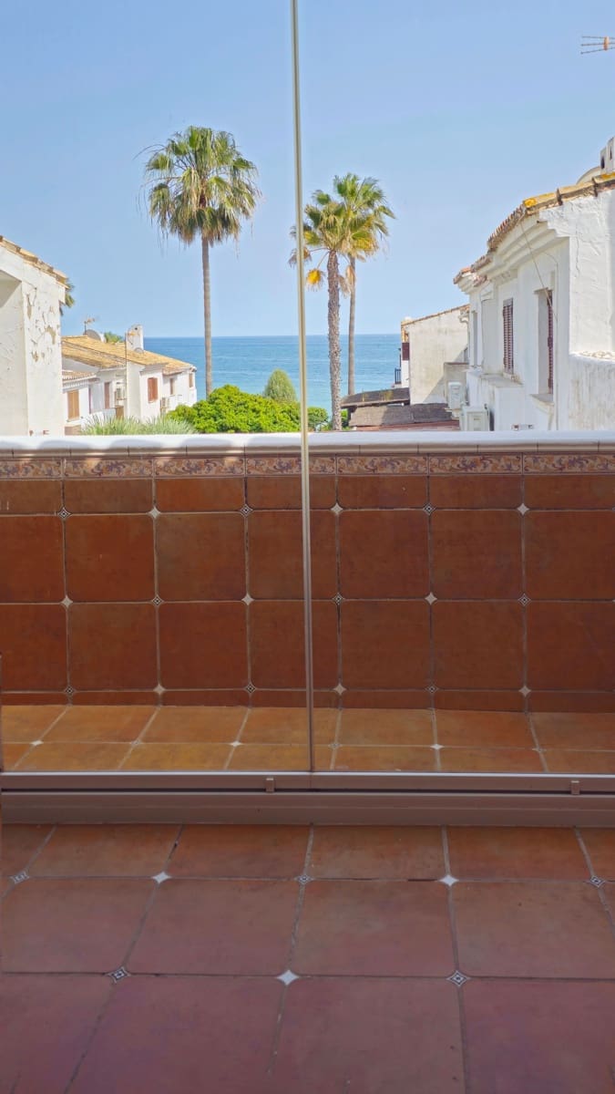 2 quarto Casa em Banda para venda em Estepona com piscina - 469 000 € (Ref: 8951709)