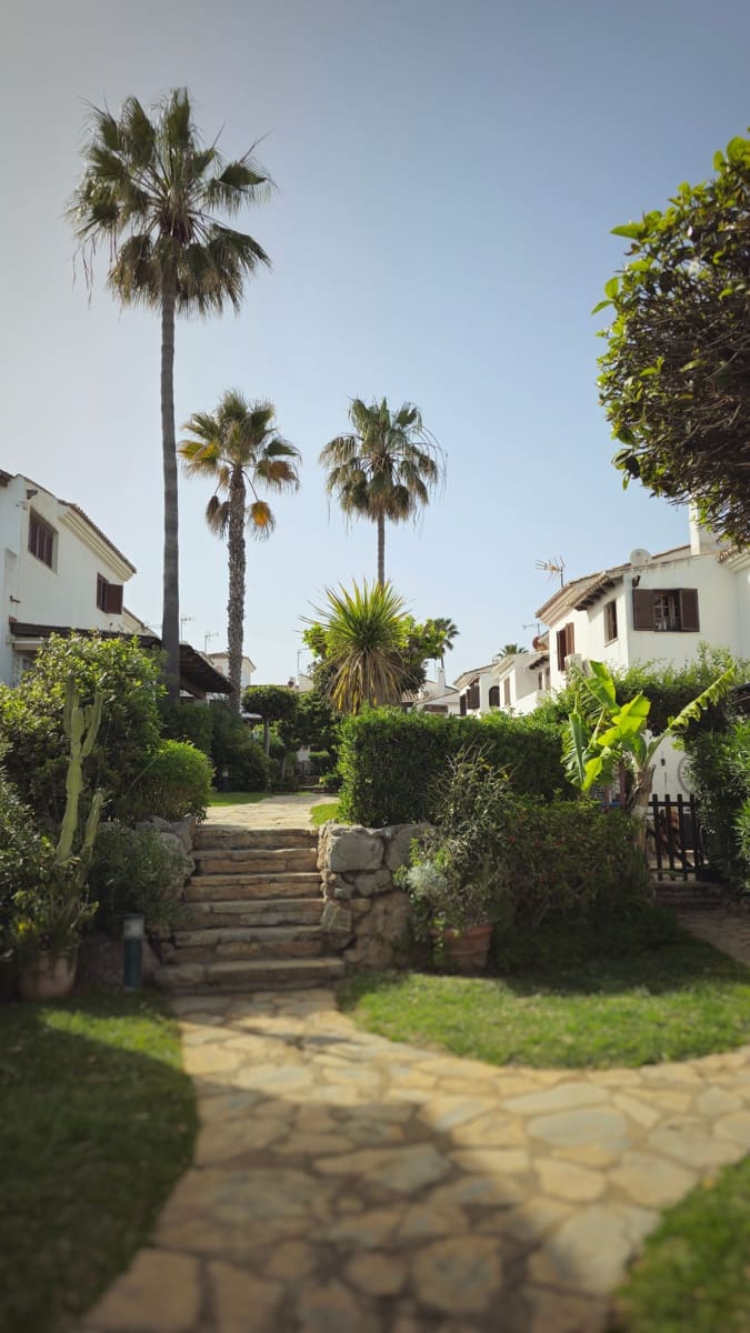 2 quarto Casa em Banda para venda em Estepona com piscina - 469 000 € (Ref: 8951709)